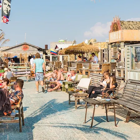 Little House アパート *